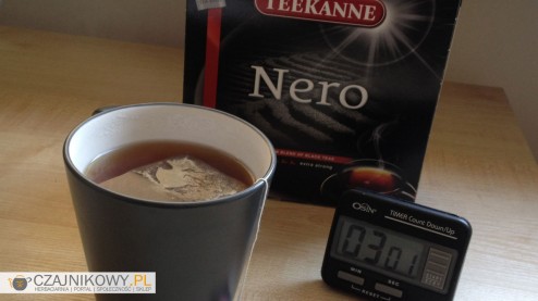 Teekanne Nero Premium Blend of Black Teas Extra Strong parzenie