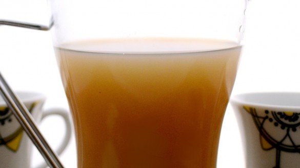 Czarna herbata Keemun: Keemun w stylu angielskim z mlekiem i cukrem