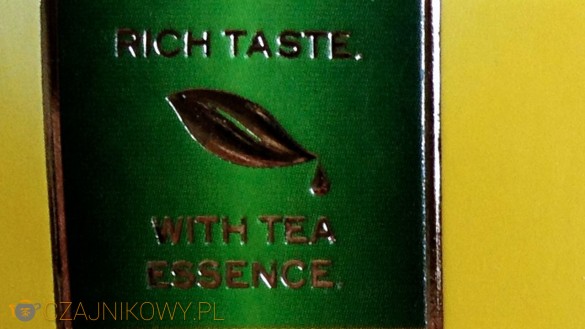 Lipton dodaje do herbaty ekspresowej sok z herbaty. Bogaty smak z herbacianą esencją: powód do dumy czy wstydliwy patent?